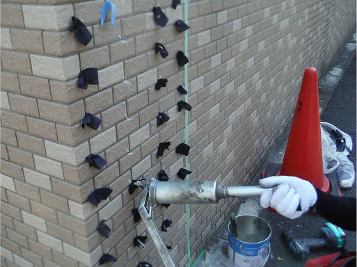 タイル下地浮き部分エポキシ樹脂注入工法