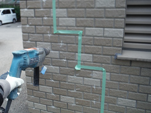 タイル下地浮き部分エポキシ樹脂注入工法