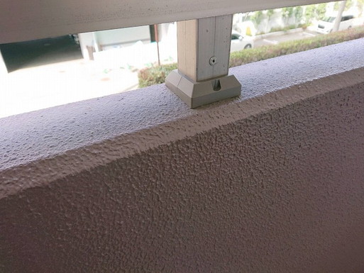 手摺足元キャップ改修3