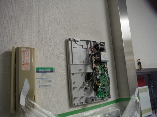 電気錠及び扉取替工事